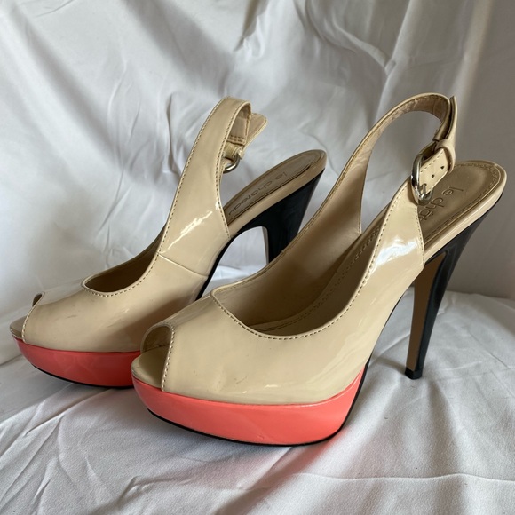 Le Château Beige/Black/Pink Platform Pumps - US 7 - Picture 1 of 4